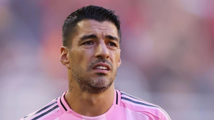 Án phạt nặng, Suarez đứng trước nguy cơ khép lại sự nghiệp tại MLS 2 Cựu sao Barcelona từng đối diện nguy cơ giải nghệ vì thoái hóa sụn đầu gối