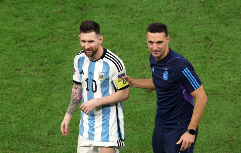 Lionel Scaloni thừa nhận chưa rõ khả năng Messi tham dự World Cup